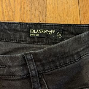 Blank nyc spray on black denim jeans in size 28